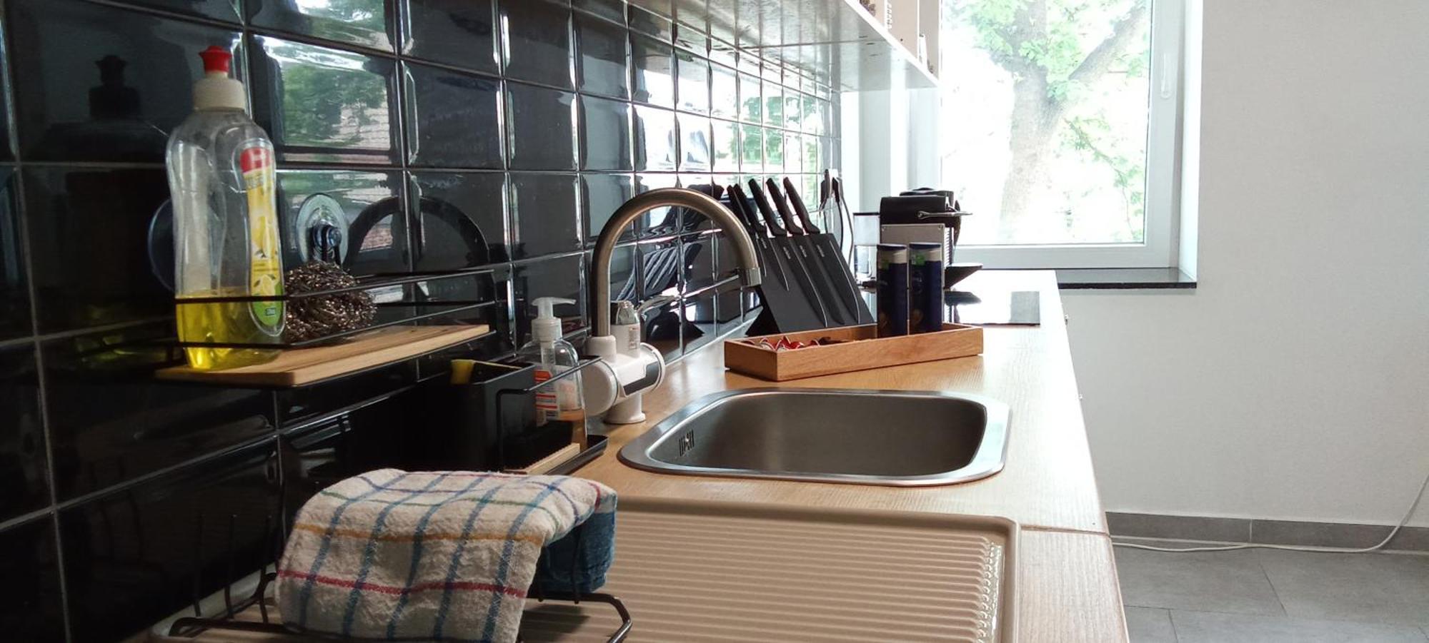 Topflat Mit Kueche I Gratis Parkplatz I Drei Schlafzimmer I Zentrumnah Apartment *