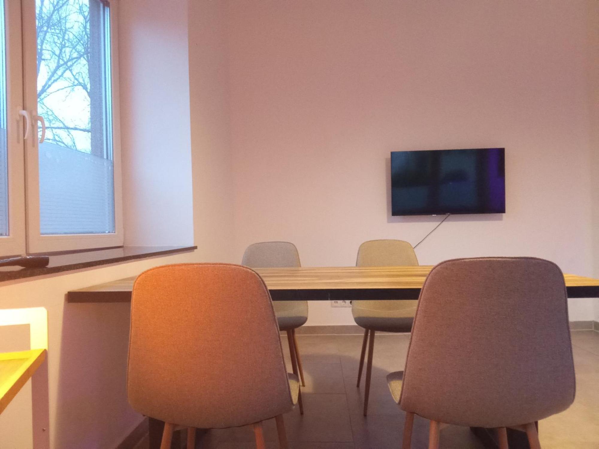 Topflat Mit Kueche I Gratis Parkplatz I Drei Schlafzimmer I Zentrumnah Apartment *