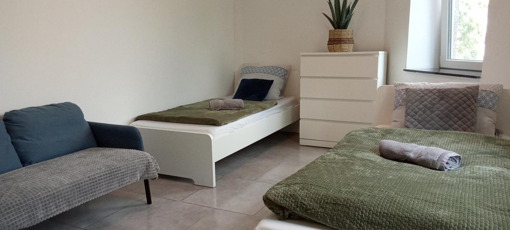 Topflat Mit Kueche I Gratis Parkplatz I Drei Schlafzimmer I Zentrumnah *